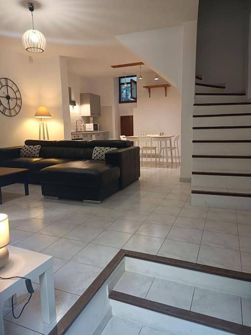 Location de vacances pour 5 personnes, animaux acceptés à Saint-André-de-Majencoules - 2