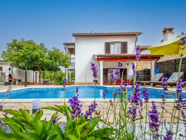 Ferienhaus mit Meerblick für 7 Personen, mit Terrasse und Garten in Istrien - 2