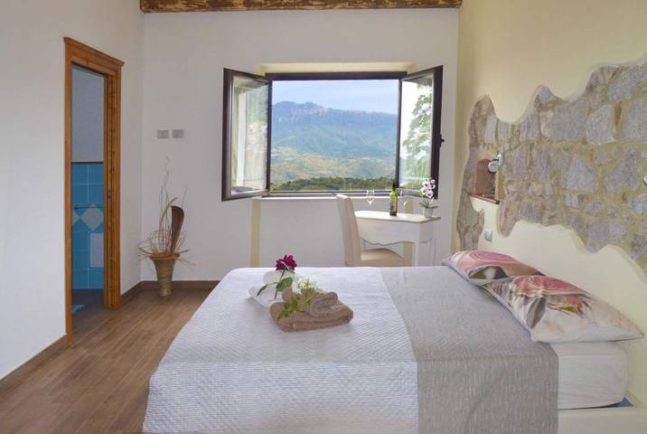 Location de vacances pour 4 personnes, avec vue et terrasse à Orgosolo - 3