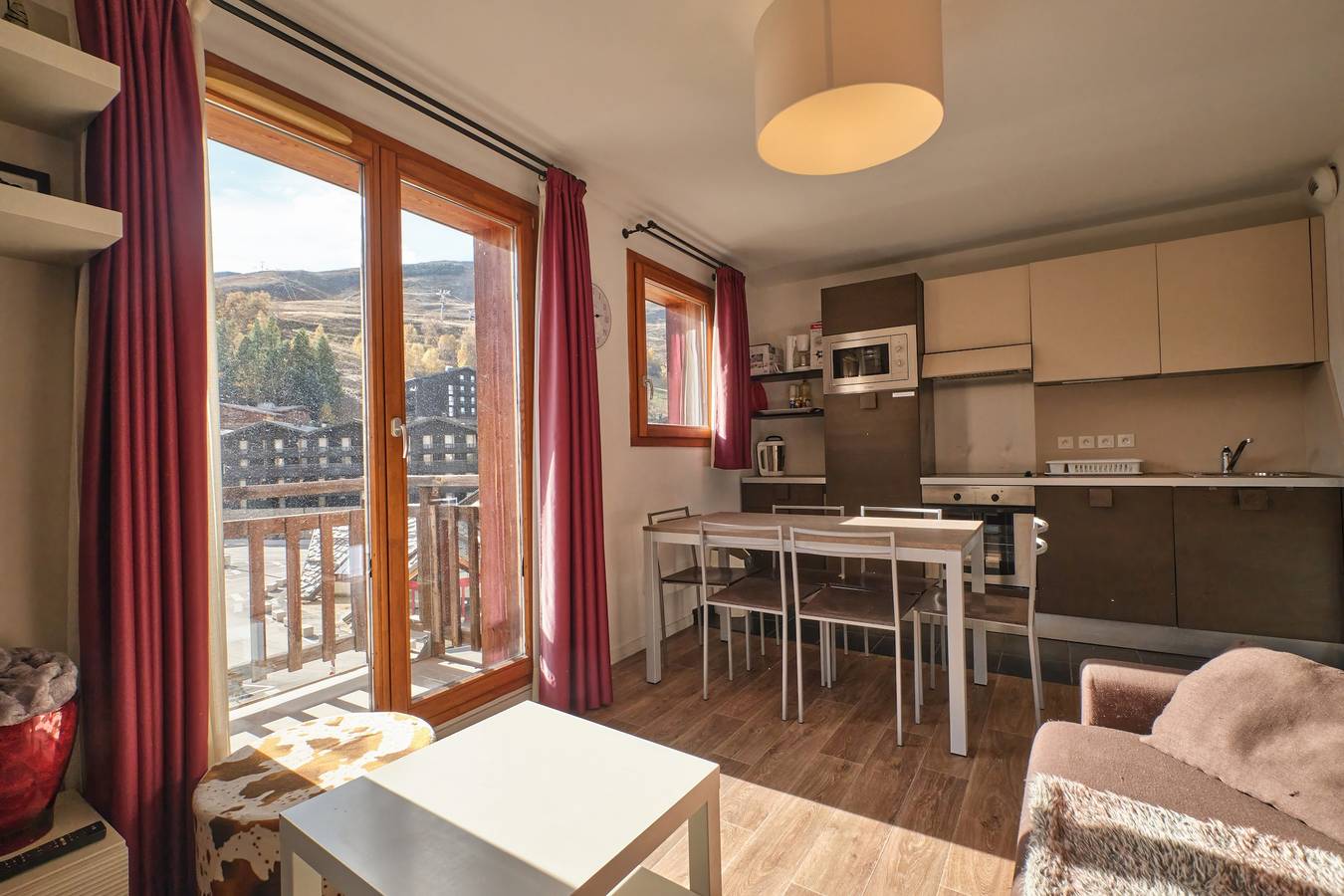 Appartement entier, Appartement 'Cœur D'ours' avec vue sur montagne et balcon in Mont-de-Lans, Les Deux Alpes