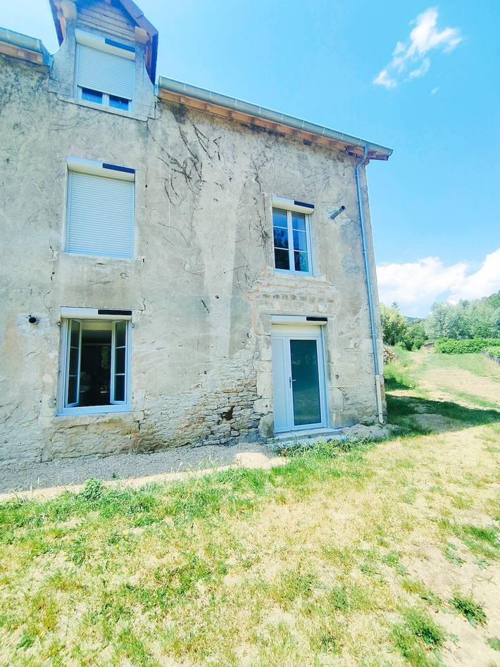 Location de vacances pour 6 personnes, avec vue et balcon/terrasse dans Saint-Jean-de-Vaux - 2