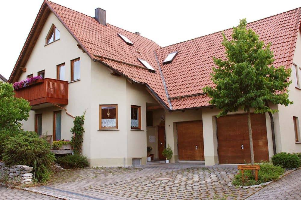 Ganze Wohnung, Komfortable Ferienwohnung in Ebensfeld in Ebensfeld, Oberes Maintal - Coburger Land