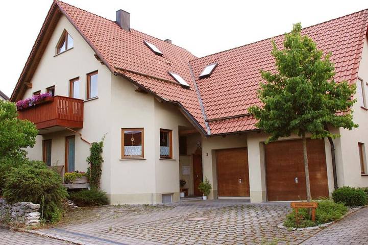 Ganze Wohnung, Komfortable Ferienwohnung in Ebensfeld in Ebensfeld, Oberes Maintal - Coburger Land