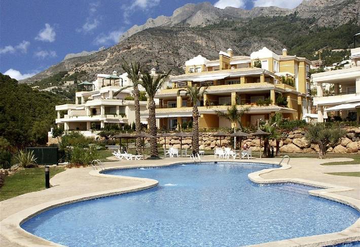 Apartamento entero, Apartamento Ducado Real con vistas al mar y a la montaña piscina y Wi-Fi in Altea Hills, Altea