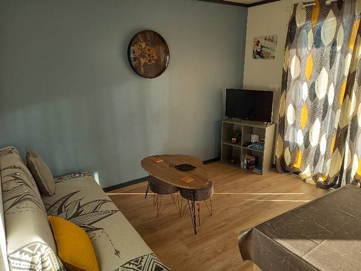Chalet pour 4 personnes, avec Terrasse ainsi que Jardin et Piscine dans Occitanie - 3