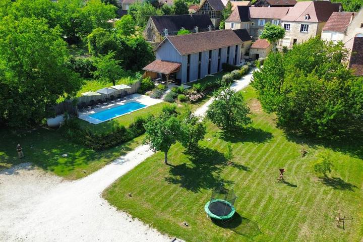 Ferienhaus für 17 Personen, mit Pool und Garten sowie Ausblick, mit Haustier - 1