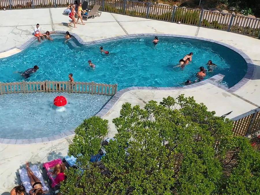 Camping Le Damier - Bungalow in tela 5 persone - Bungalow di tela Canada 20m² / 2 camere - senza bagno (sabato) in Pianotolli-Caldarello, Sartène e dintorni