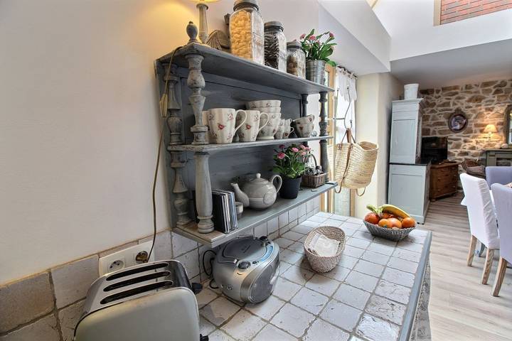 Gîte pour 4 personnes, avec terrasse et jacuzzi ainsi que sauna et jardin à Kermaria-Sulard - 3