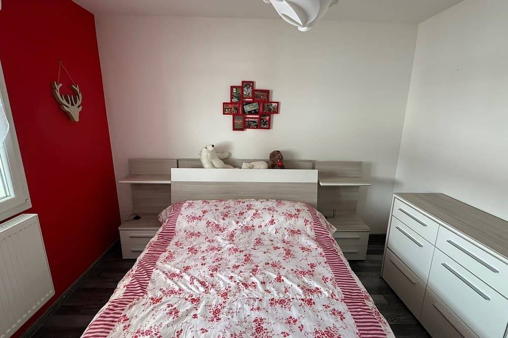 Appartement entier, Le Frontalier Suisse au pied de la Dôle en Rdc in Les Rousses, Parc naturel régional du Haut-Jura