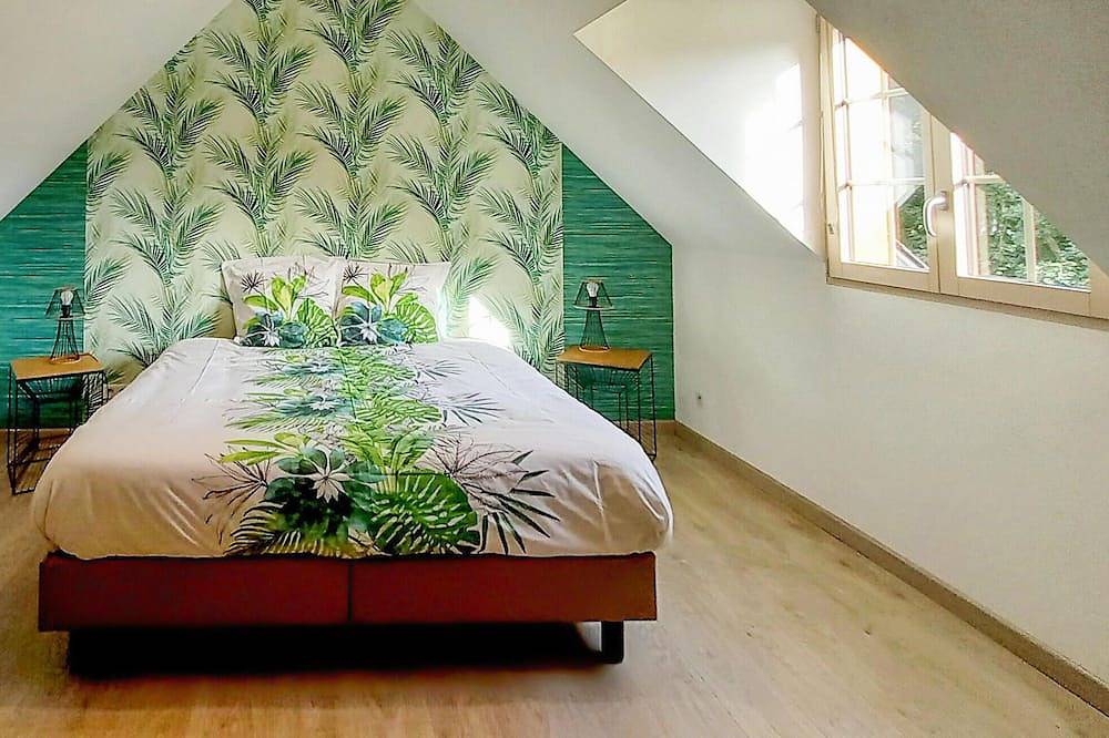 Awesome home in Vattetot sur Mer with Wifi in Vaucottes, Vattetot-sur-Mer