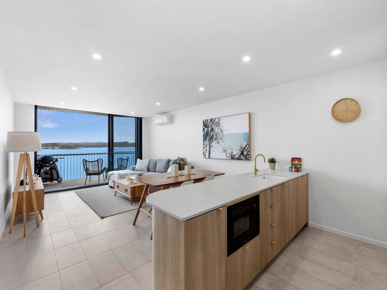 Hel lejlighed, Exquisite 1-Bed Apartment with Bay Views in Batemans Bay, New South Wales