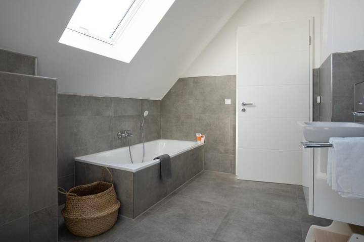 Ferienhaus für 10 Personen, mit Garten und Sauna, kinderfreundlich in Dangast - 3