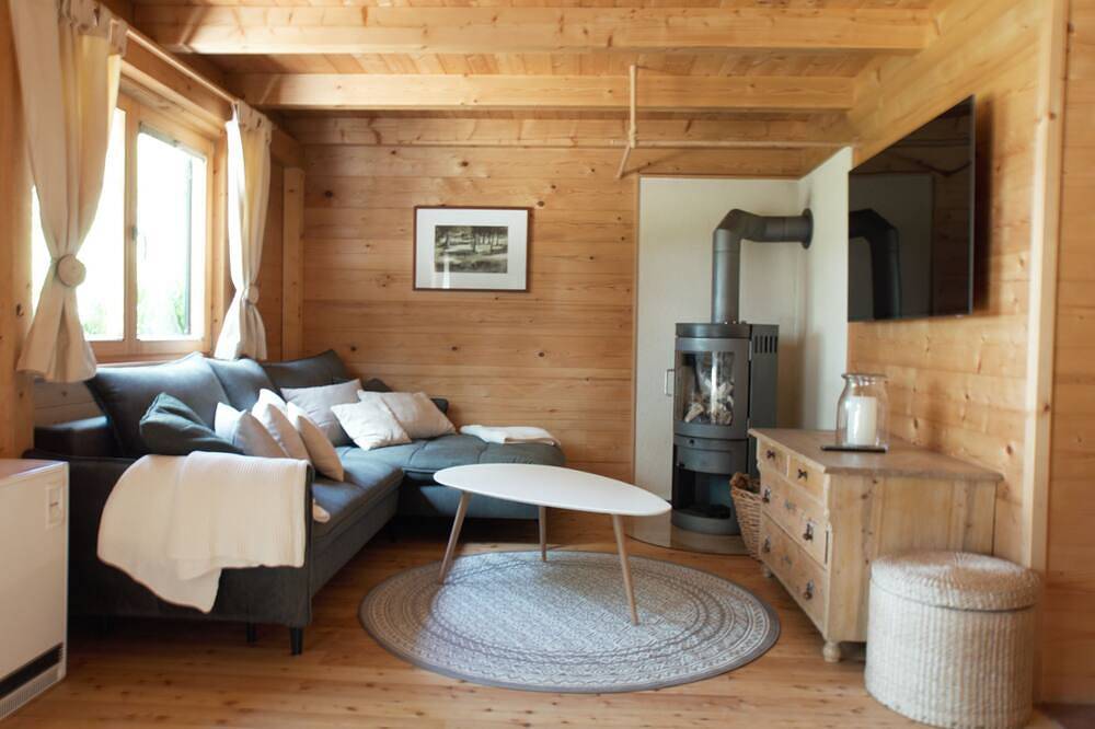Holz-Chalet in der Nähe von Salzburg in Lochen am See, Braunau am Inn