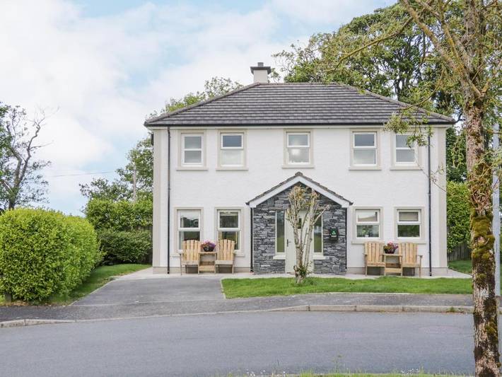 Location de vacances pour 8 personnes, avec jardin dans Culdaff