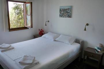 Hôtel pour 3 personnes, avec jardin dans Agistri