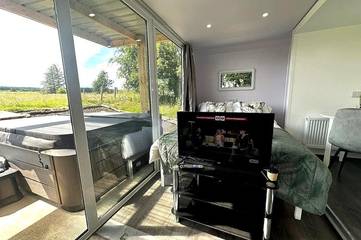 Holiday Apartment for 2 People in County Londonderry, Ulster, Photo 3