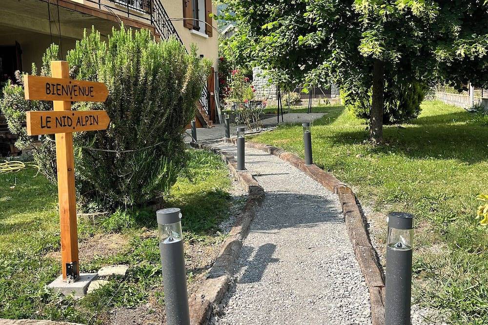 Ganze Wohnung, T2 apartment for rent in Chorges, Nationalpark Écrins