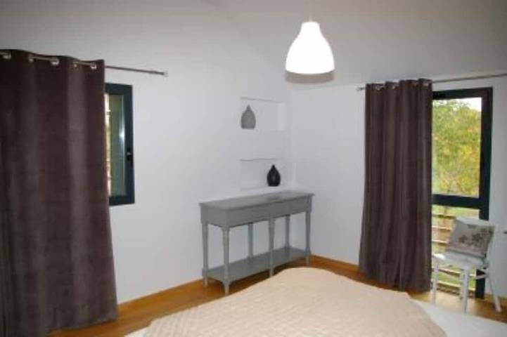 Gîte pour 8 personnes, avec terrasse ainsi que jardin et piscine à La Roque-Gageac - 3