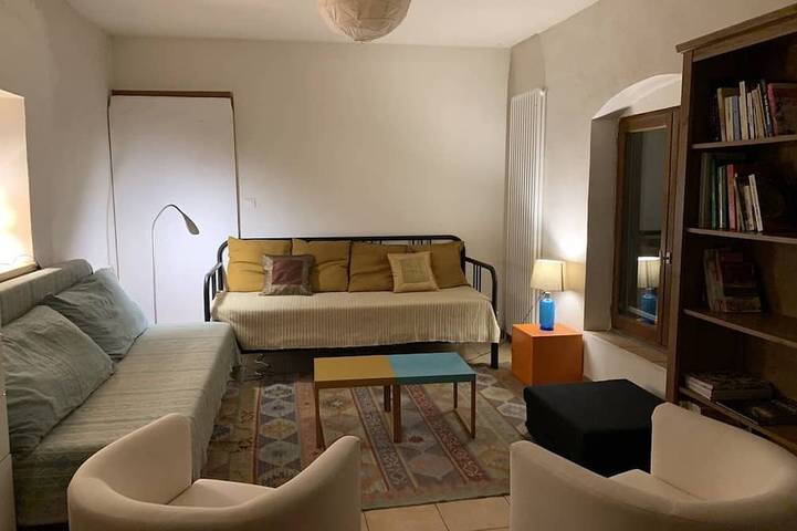 Location de vacances pour 9 personnes, avec terrasse et jardin à La Tour-sur-Orb - 4