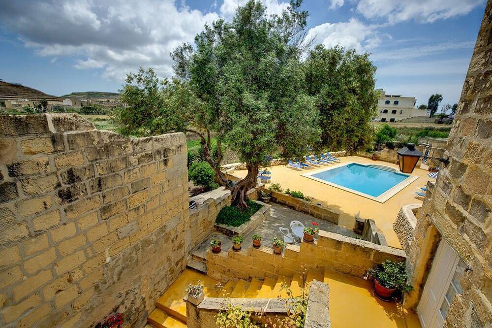 Dar ta' Lulu - 2 bedroom house with valley views in Ghasri, Gozo
