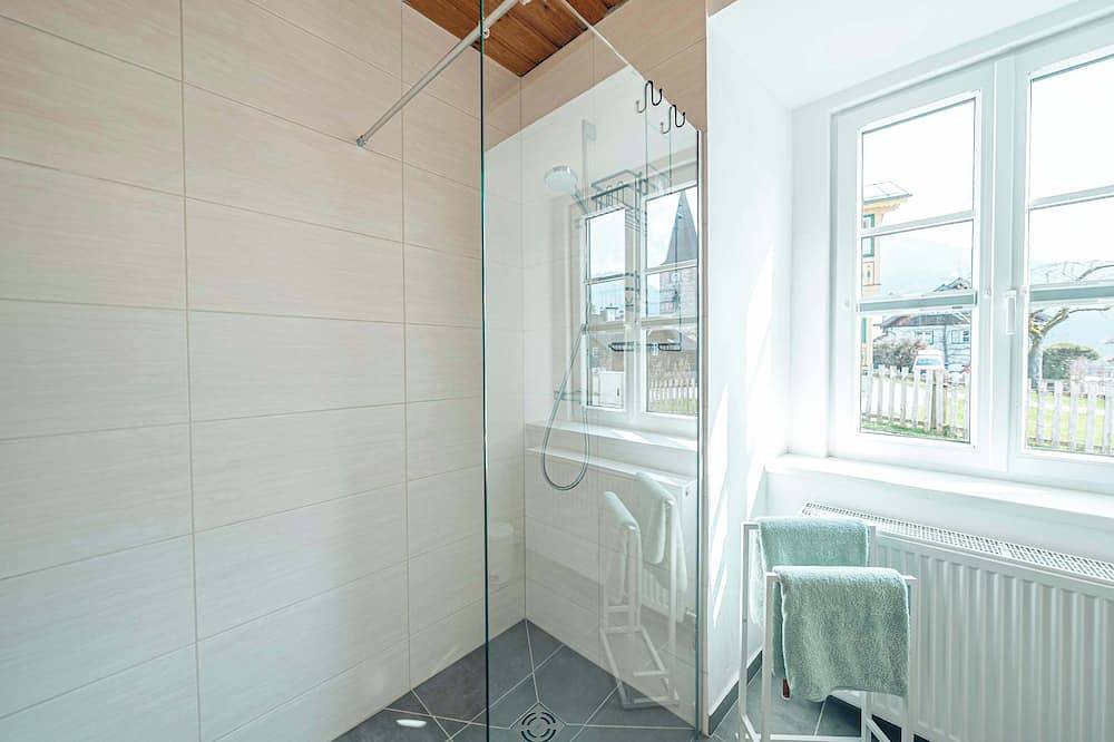 Ganze Wohnung, Brahms Apartment | Küche | Parken | Garten in Altaussee, Totes_Gebirge