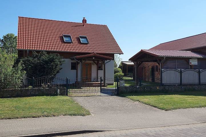 Ferienhaus für 8 Personen, mit Garten - 1