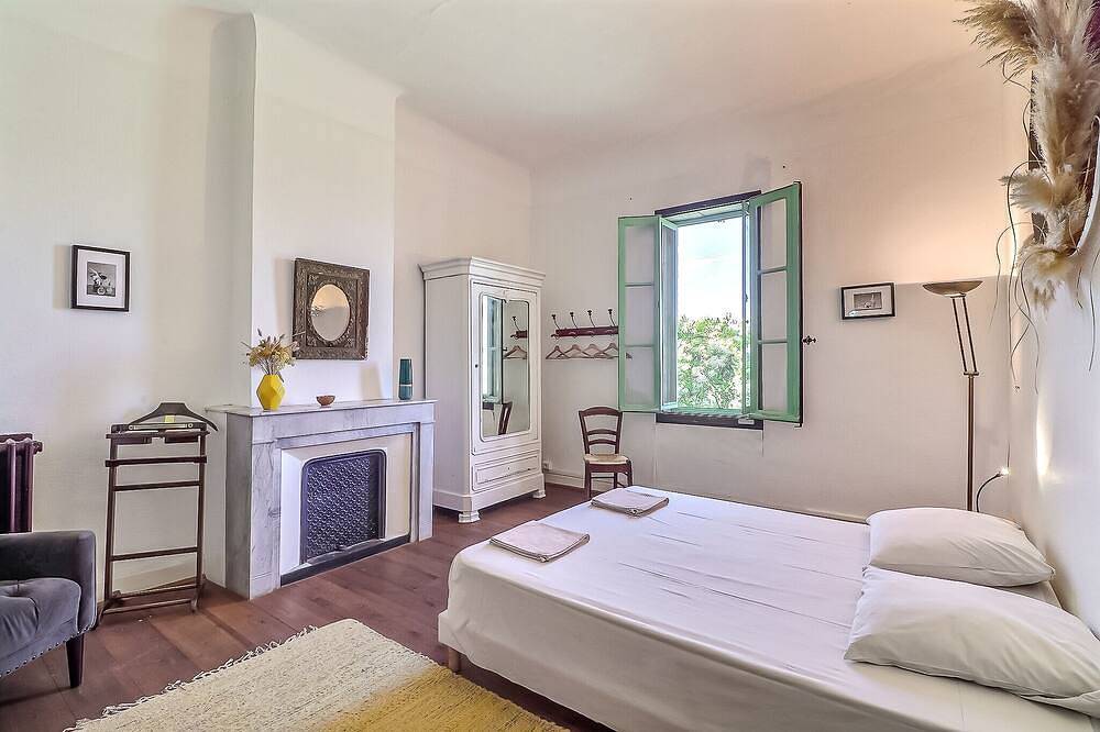Hervorragendes provenzalisches Bauernhaus in der Nähe von Saint Rémy in Beaucaire, Nimes und Umgebung