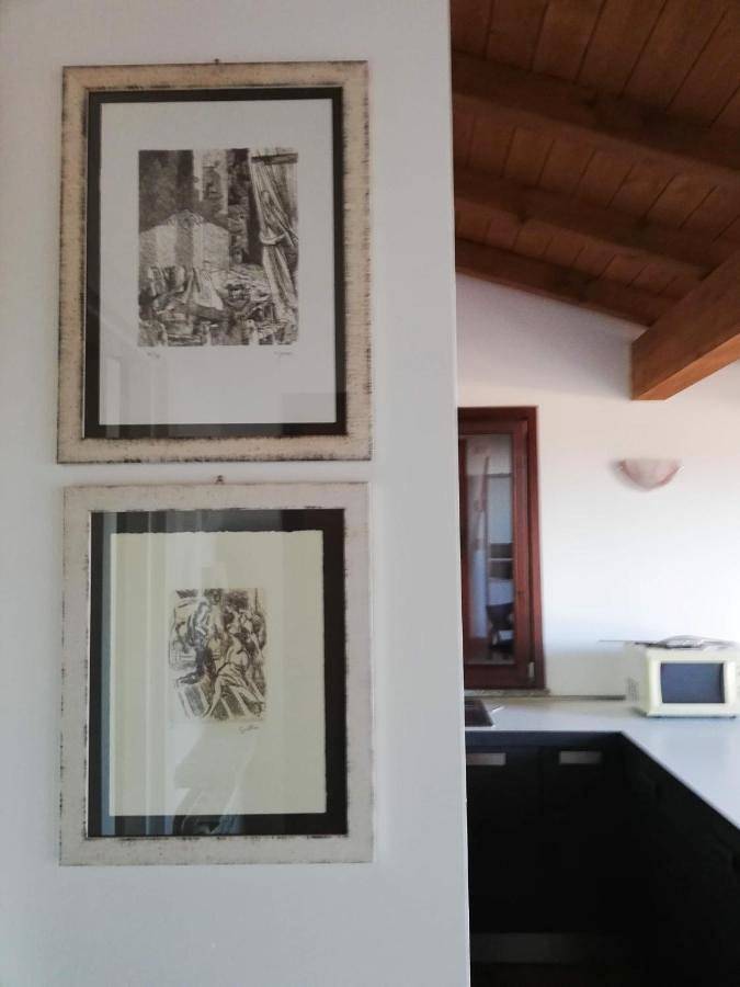Ferienwohnung für 4 Personen, mit Balkon und Terrasse sowie Seeblick und Ausblick in Varese - 2