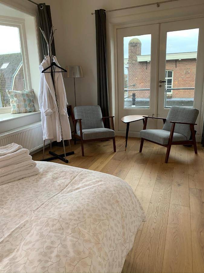 Deluxe Double Room with Shower in Doesburg, IJssel