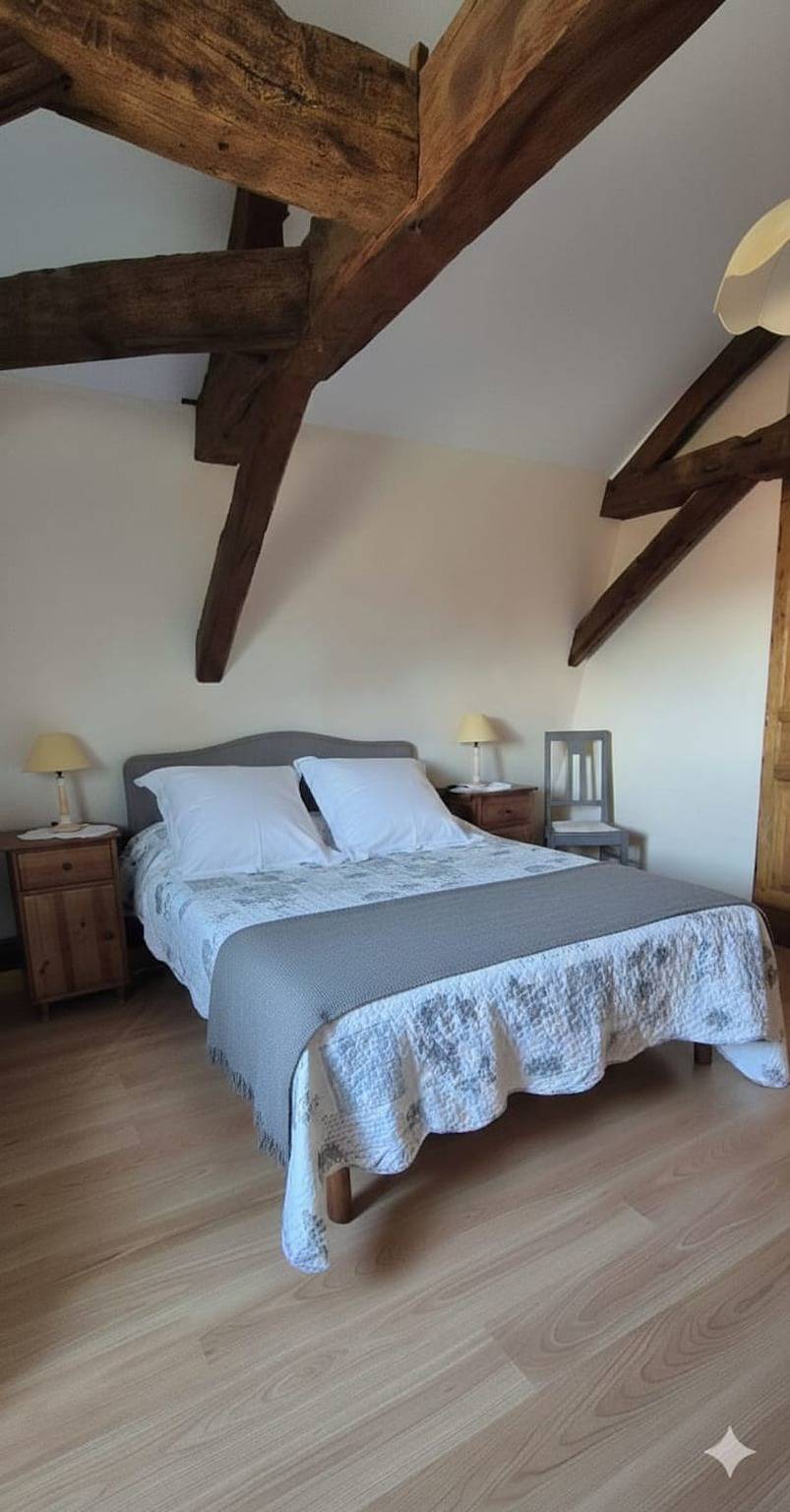 Le pressoir, pour 5 à 7, piscine partagée in Saint-Jean-Lespinasse, Lot