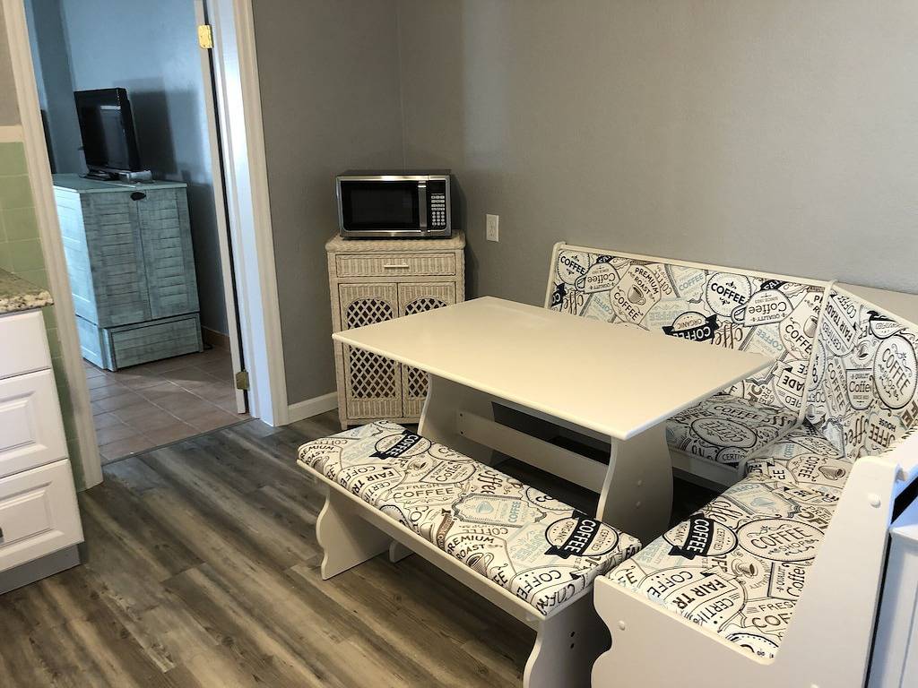 Ganze Wohnung, Pg's Bungalow, 1.5 Blocks to Beach and Boardwalk, Pet Friendly in Wildwood, Cape May County