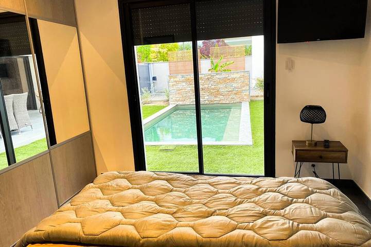 Location de vacances pour 8 personnes, avec jacuzzi ainsi que terrasse et jardin à Saint-Christol-lès-Alès - 3