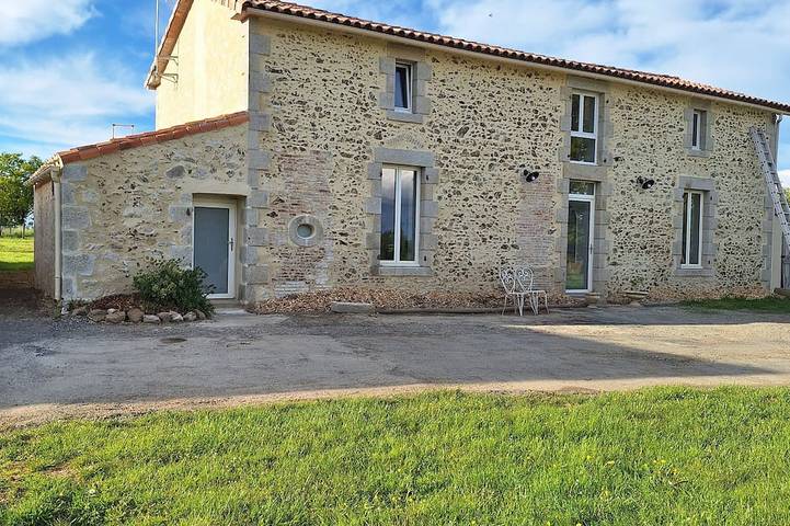 Gîte pour 8 personnes, avec Jardin à La Petite-Boissière