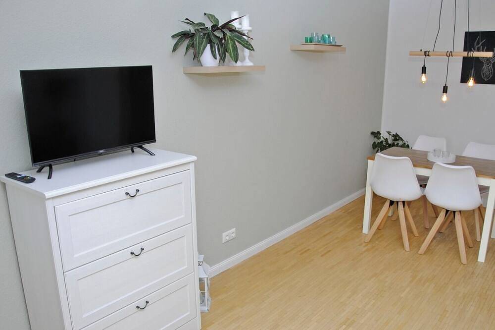 Ganze Wohnung, Ebenerdige Ferienwohnung mit einzigartigen Ausblick, Erholung pur im Harz in Westerhausen, Thale