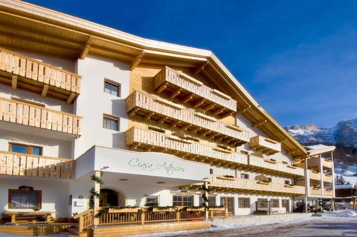 Appartamento per 6 persone, con Terrazza e Giardino nonché Sauna a San Cassiano