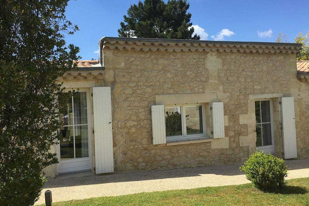 Renovated stone house in Yvrac, Bordeaux und Umgebung
