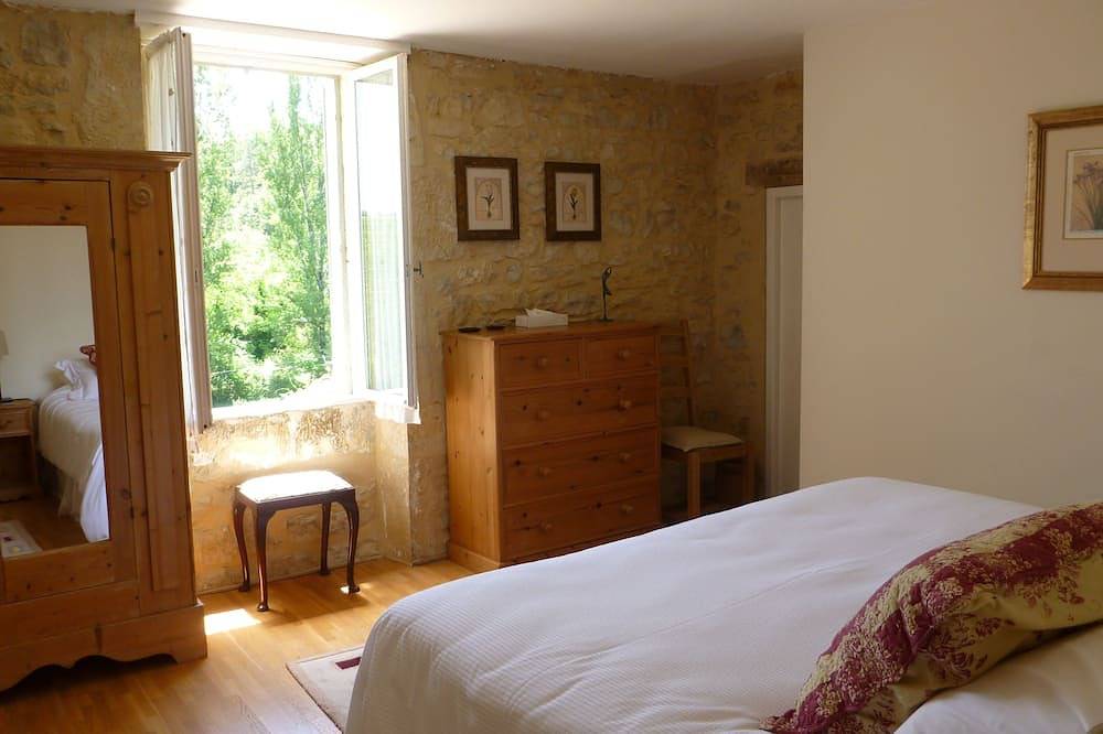 Beautiful, spacious & fully renovated house in the Dordogne in Saint-Cybranet, Périgord Noir