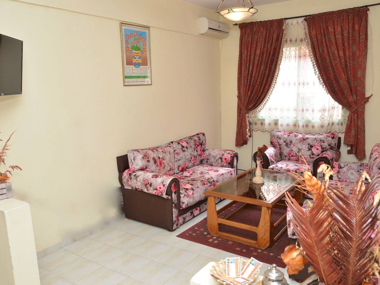 Ganze Wohnung, Schöne Wohnung mit Balkon und Bergblick in Guéliz, Marrakesch