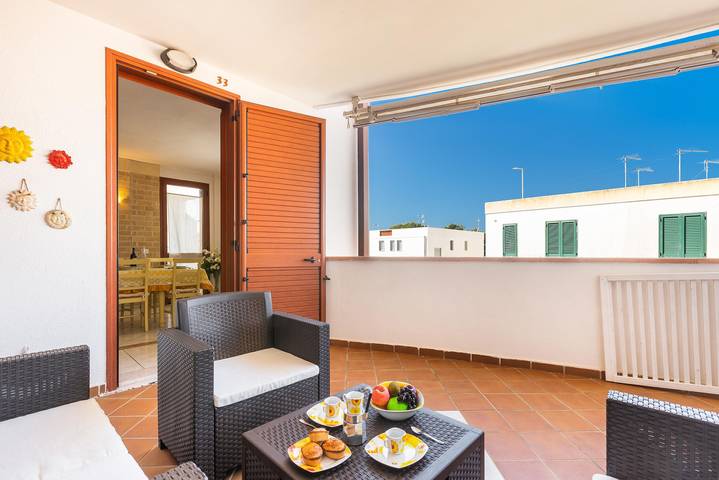 Gîte pour 8 personnes, avec terrasse à Sant'Isidoro - 4