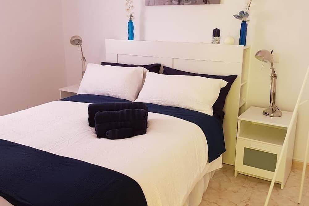 Entire apartment, Apartment mountain and sea views in Vecindario, Santa Lucía de Tirajana