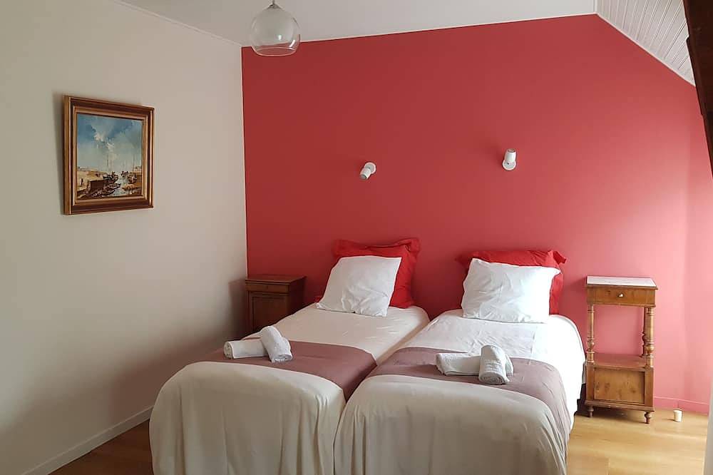 Very nice renovated family house in Dinan, Dinan region