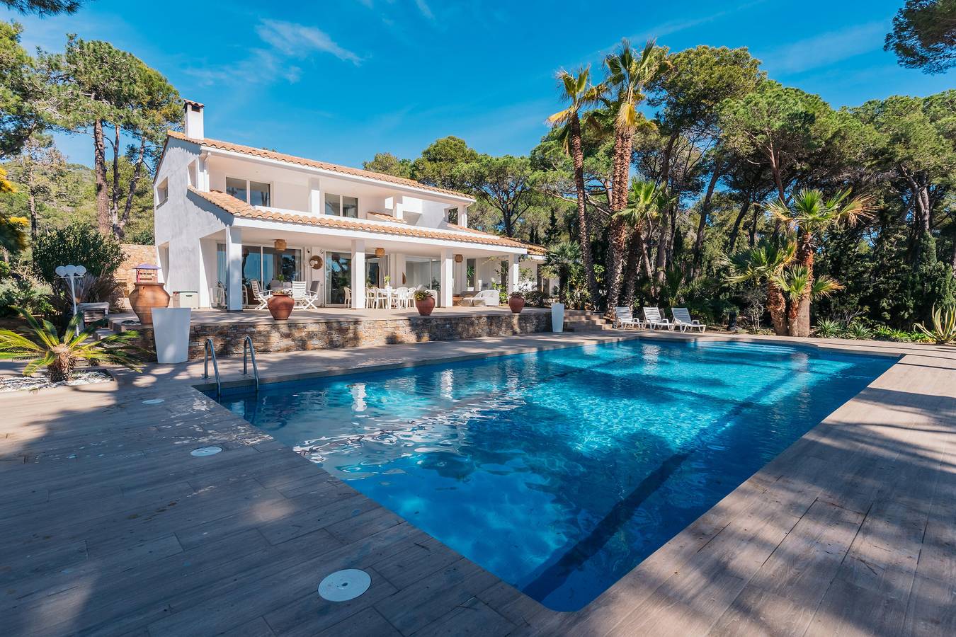 Villa Cala Corbs – villa primera línea de mar en Palamós con piscina privada y acceso directo a cala virgen in Cala Estreta (Palamós), Palamós