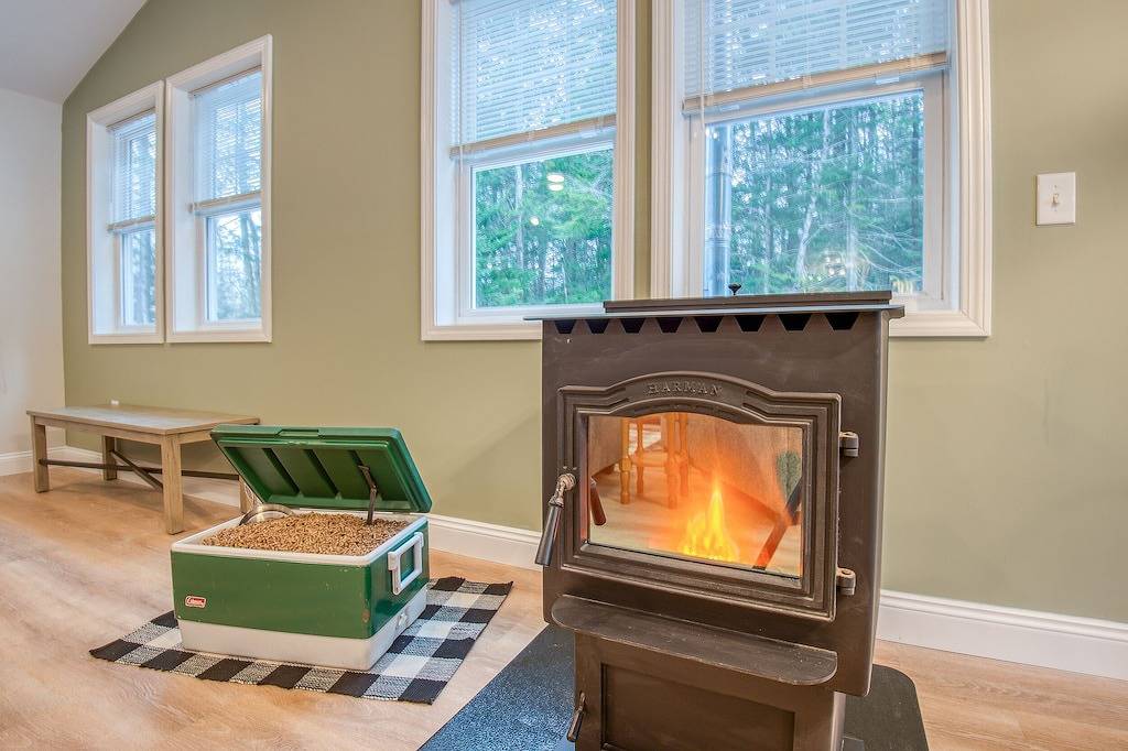 White Mountain Base Camp in Bethlehem, Grafton County