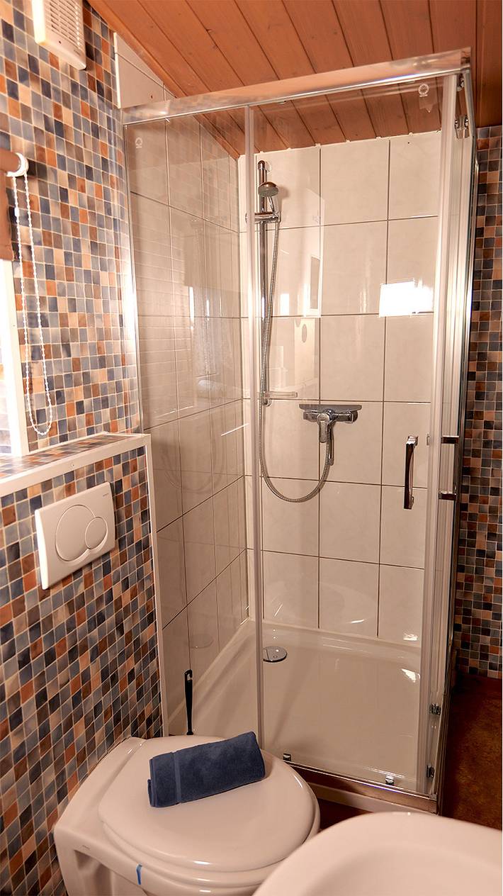 Camping für 4 Personen, mit Terrasse und Sauna sowie Ausblick und Garten in Nordrhein-Westfalen - 2