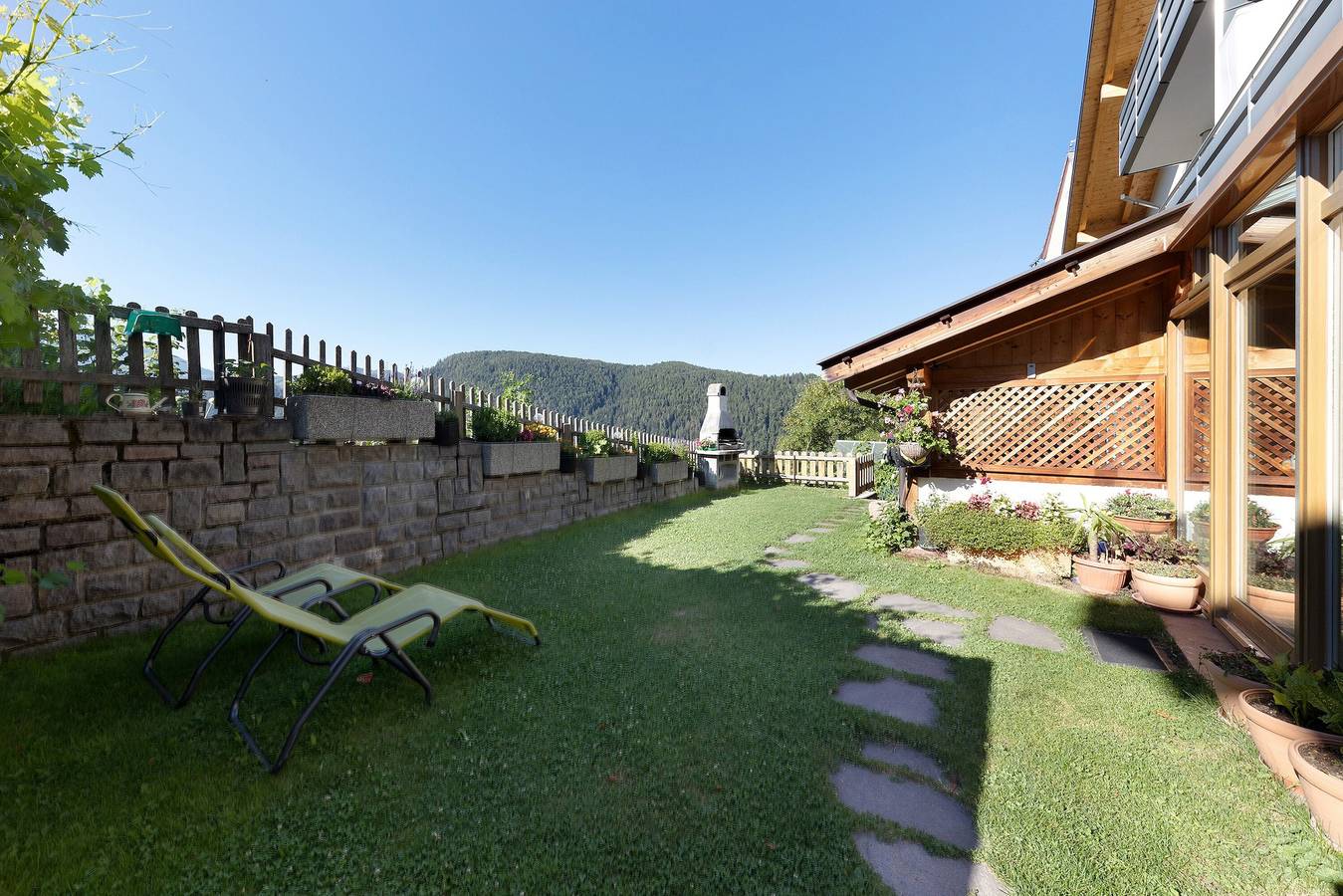 Ganze Wohnung, Apartment Panorama – Traumblick auf den Latemar im Eggental in Karneid, Dolomiti Superski