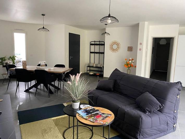 Location de vacances pour 4 personnes, avec terrasse dans Fatines