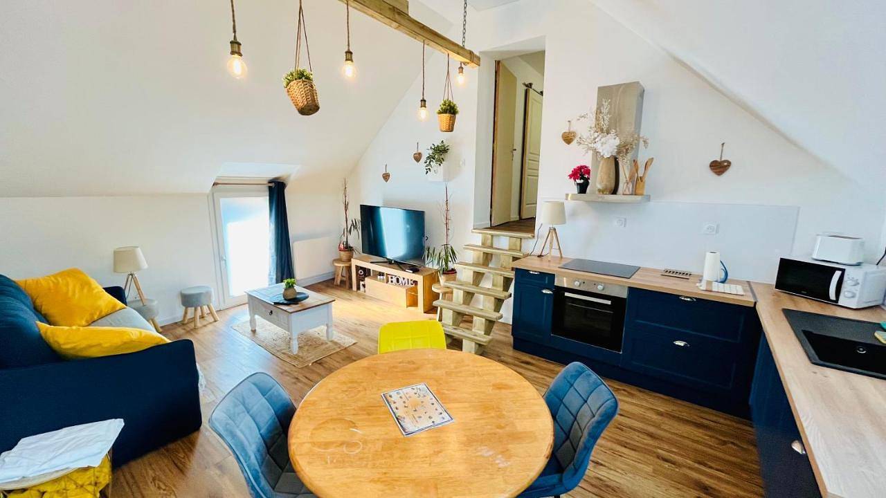 Appartement entier, One-Bedroom Apartment in Thourotte, Oise