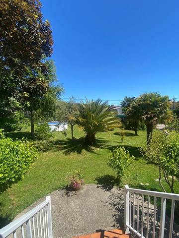 Gîte pour 5 personnes, avec terrasse ainsi que jardin et piscine à Sada