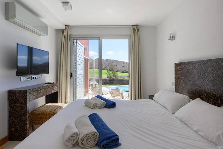 Casa rural para 4 personas, con balcón y jardín además de piscina y vistas en Salobre - 3