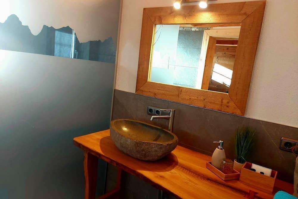 Ferienhaus, Toilette und Bad/Dusche getrennt, 2 Sc - Kreilgut - Urlaub am in Vorderstoder, Totes Gebirge